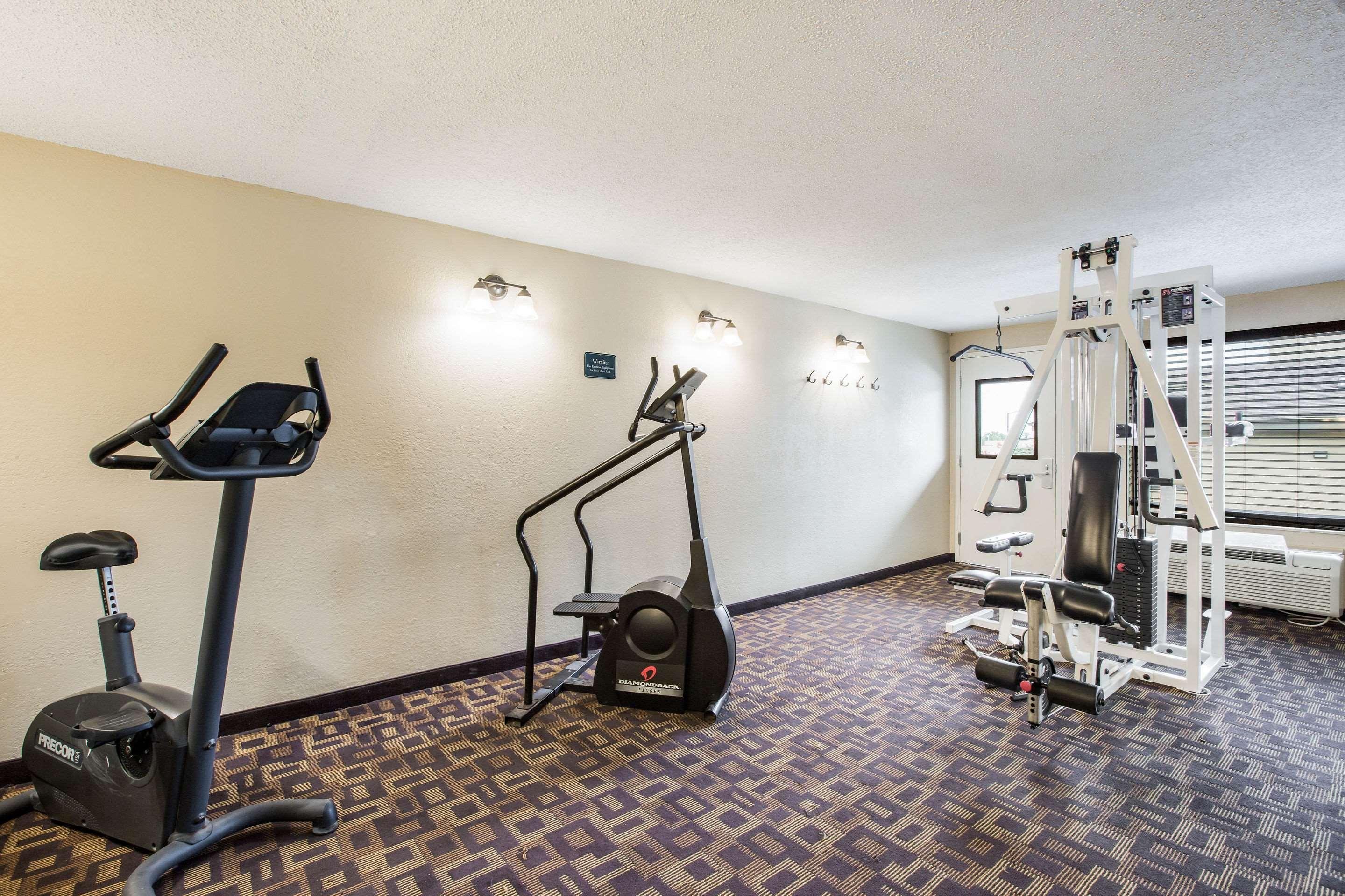 Quality Inn & Suites Lawrence - University Area Eksteriør billede