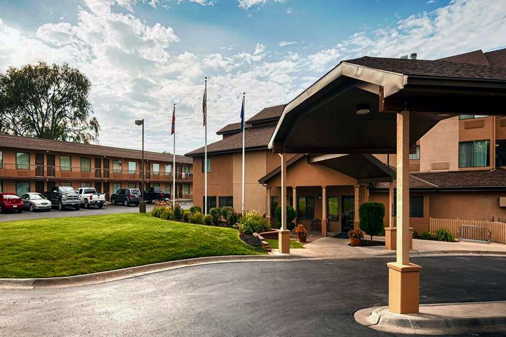 Quality Inn & Suites Lawrence - University Area Eksteriør billede